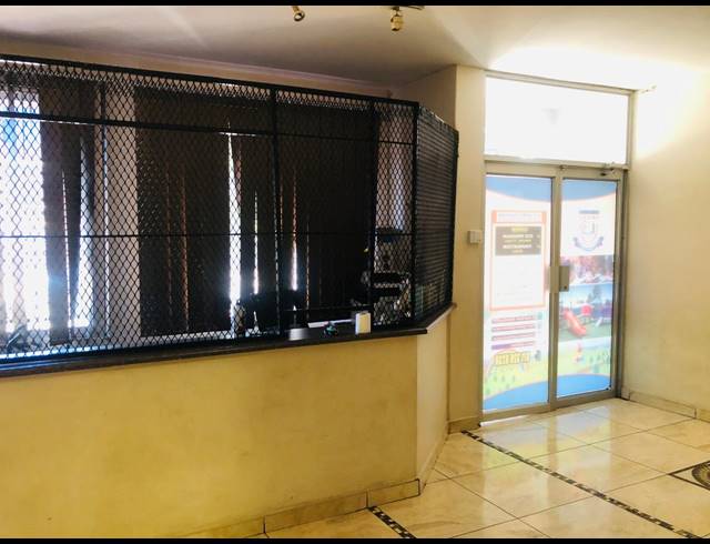 371M² BUSINESS FOR SALE IN RUSTENBURG CENTRAL